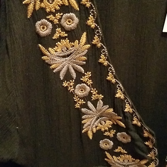 Embroidered Dress Dreamweaver - Picture 6 of 7